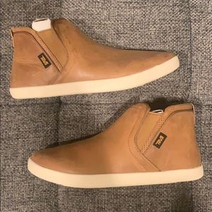 Women’s Teva Chelsea Boot- Pecan color